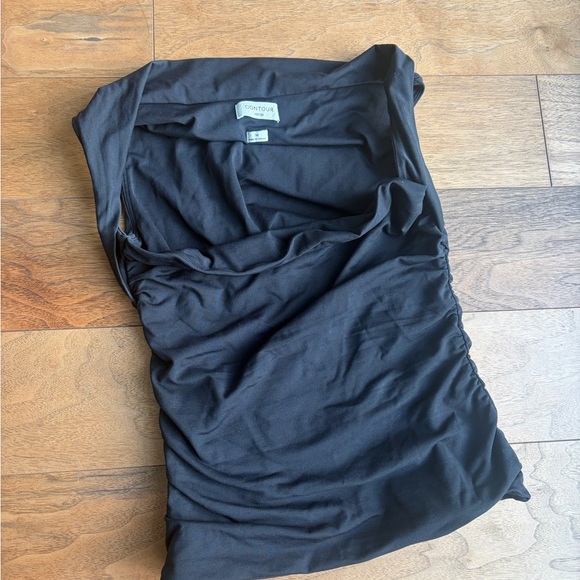 Aritzia contour flourish top M - Picture 2 of 3